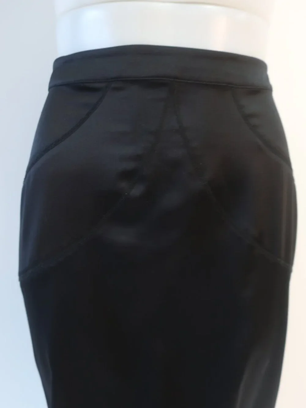 Womens Just Cavalli (Item- 805) Black Satin Pencil Skirt 44 US/8 - Picture 4 of 9